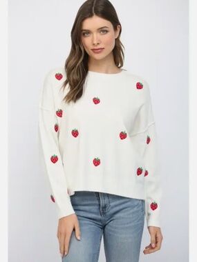 🎉 VERY J “ Edith 2” VERY J Sweater with Strawberry Embroidered Detail 83